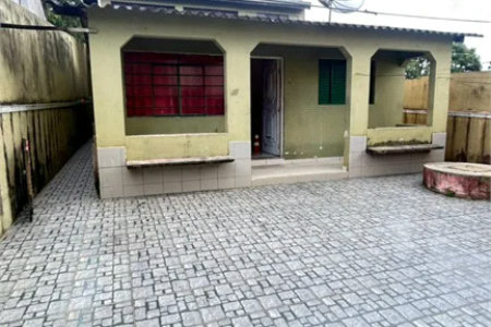 EXCELENTE SOBRADO À VENDA – 300m² DE ÁREA CONSTRUÍDA**