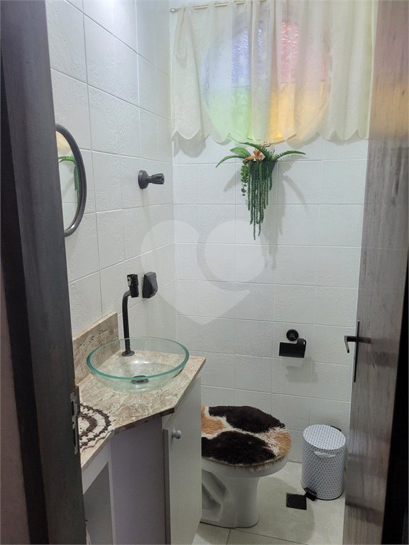 Sobrado à venda com 3 quartos, sendo 1 suíte,  em Tremembé, São Paulo, SP