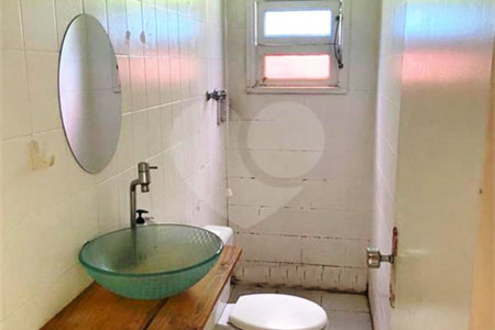 Sobrado à venda com 4 quartos em Vila Gomes Cardim, São Paulo, SP