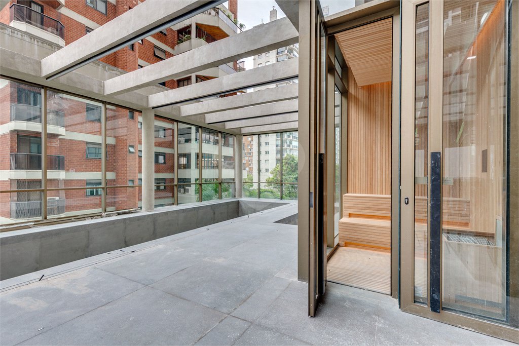 Apartamento à venda com 4 suítes em Moema, São Paulo, SP