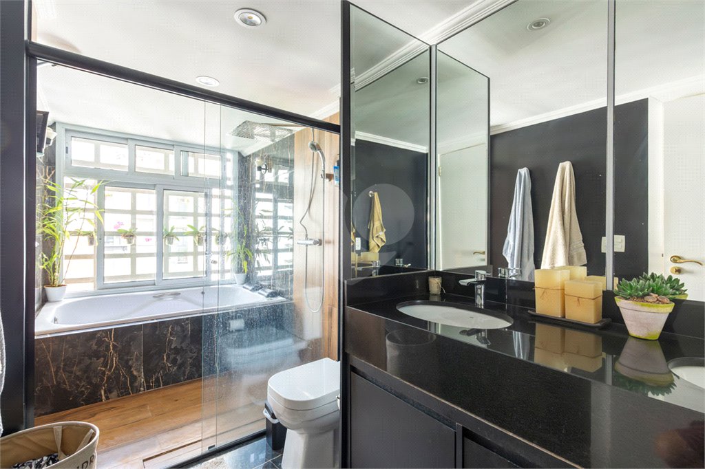 Apartamento à venda com 3 quartos, sendo 1 suíte, em Jardim Paulista, São Paulo, SP