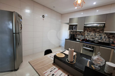 Casa à venda com 2 quartos em Vila Lavínia, Mogi das Cruzes, SP