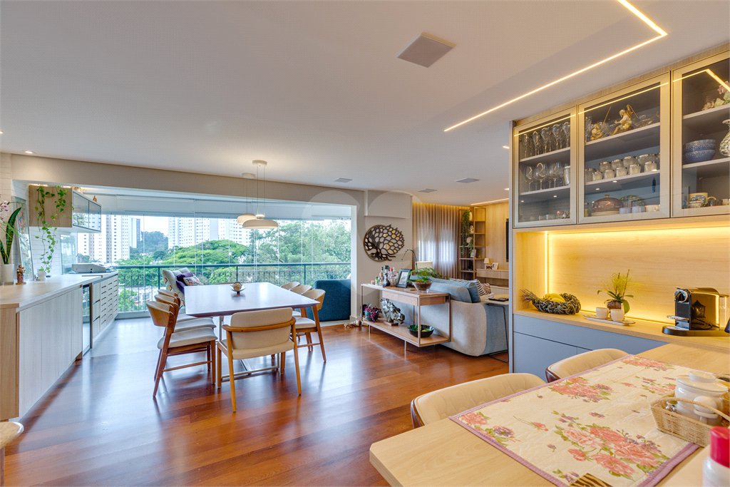 Apartamento à venda com 3 quartos, sendo 2 suítes, em Jardim Marajoara, São Paulo, SP