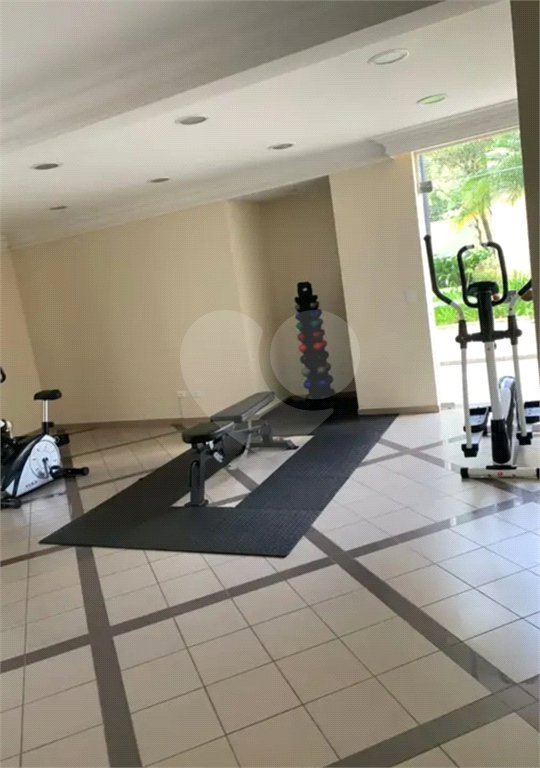 Apartamento à venda com 3 quartos, sendo 1 suíte,  em Alto da Boa Vista, São Paulo, SP
