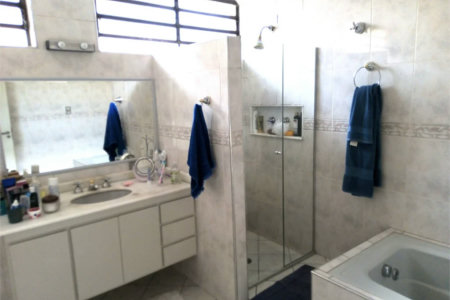 Sobrado à venda com 4 quartos, sendo 1 suíte,  em Vila Cordeiro, São Paulo, SP