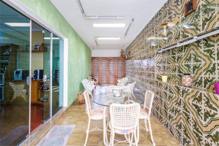 Casa à venda com 5 quartos, sendo 3 suítes, em Lapa, São Paulo, SP