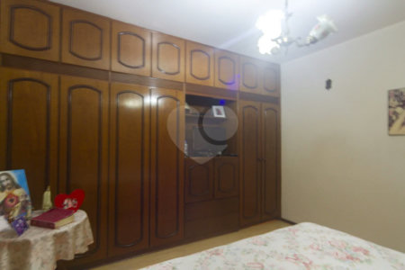 Casa à venda com 4 suítes em Jardim Franca, São Paulo, SP