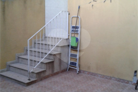 Sobrado à venda com 3 quartos em Vila Dona Augusta, São Paulo, SP