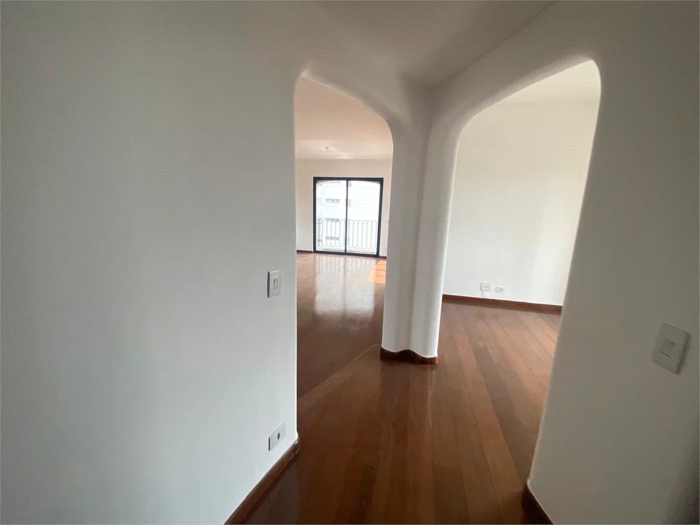 Apartamento para alugar com 3 suítes em Pinheiros, São Paulo, SP