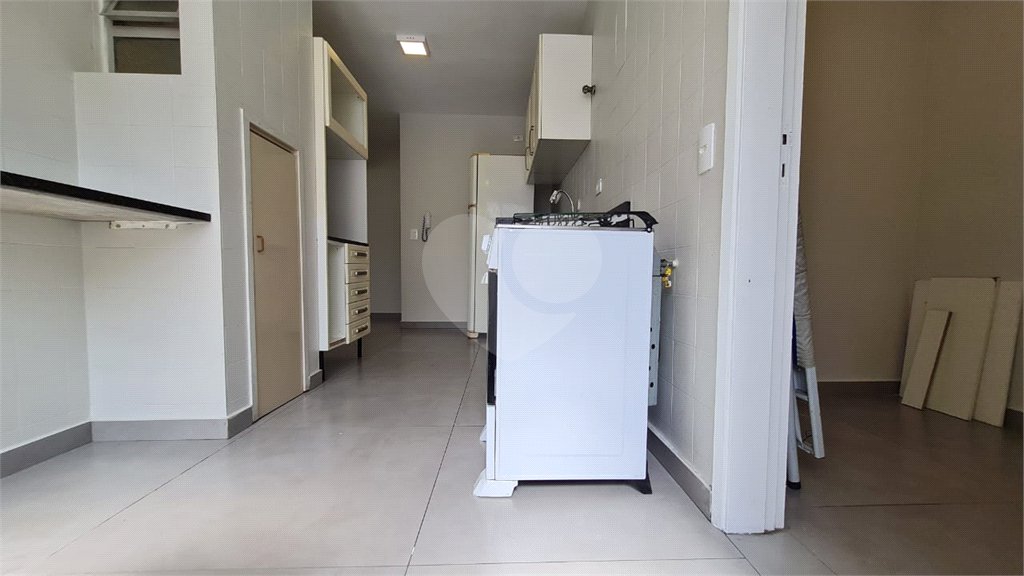Apartamento para alugar com 2 quartos, sendo 1 suíte,  em Vila Andrade, São Paulo, SP