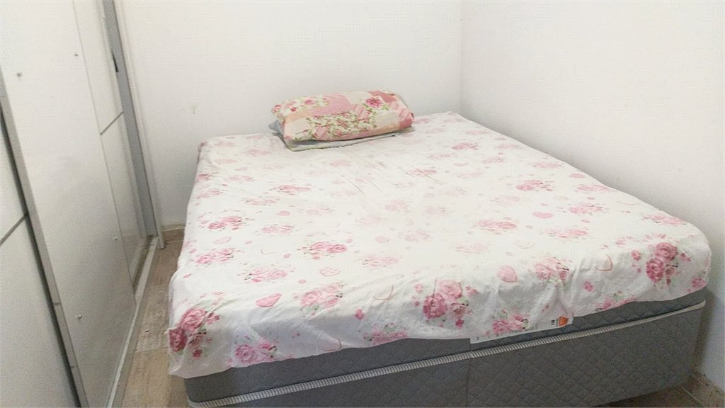 Terreno à venda com 4 quartos, sendo 1 suíte, em Parada Inglesa, São Paulo, SP
