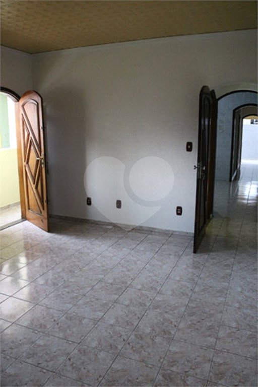 Casa à venda com 2 quartos, sendo 1 suíte, no condomínio Caopiá, São Paulo - SP