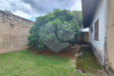Casa à venda com 3 quartos, sendo 1 suíte, no Centro, Vinhedo, SP