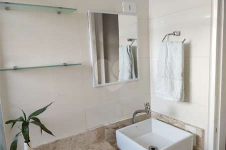 Apartamento à venda com 3 quartos em Cambuci, São Paulo, SP