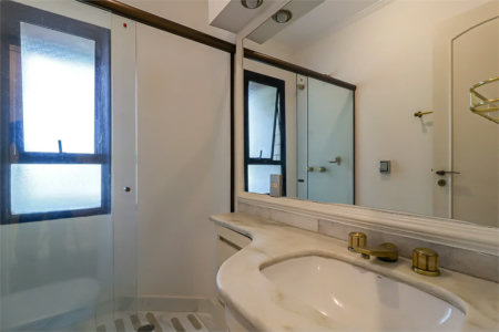 Apartamento à venda ou para alugar com 4 suítes em Jardim Vitória Régia, São Paulo, SP