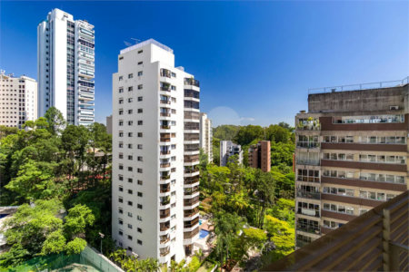 Apartamento à venda com 4 quartos, sendo 2 suítes, em Real Parque, São Paulo, SP