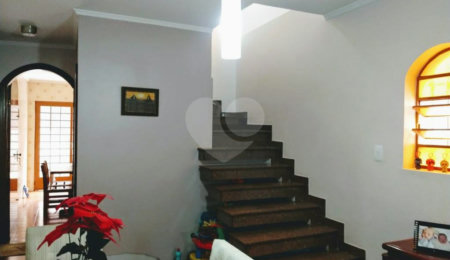 Sobrado à venda com 4 quartos, sendo 1 suíte, em Limão, São Paulo, SP