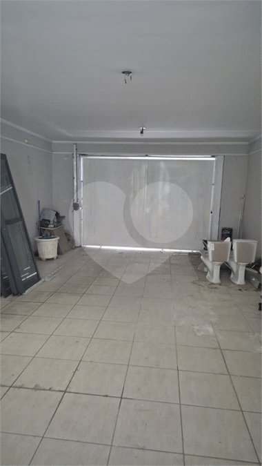 Sobrado à venda com 4 quartos, sendo 2 suítes, em Jardim Virginia Bianca, São Paulo, SP