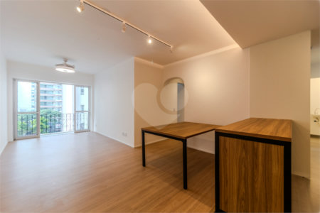 Apartamento à venda com 3 quartos, sendo 1 suíte, em Brooklin, São Paulo, SP