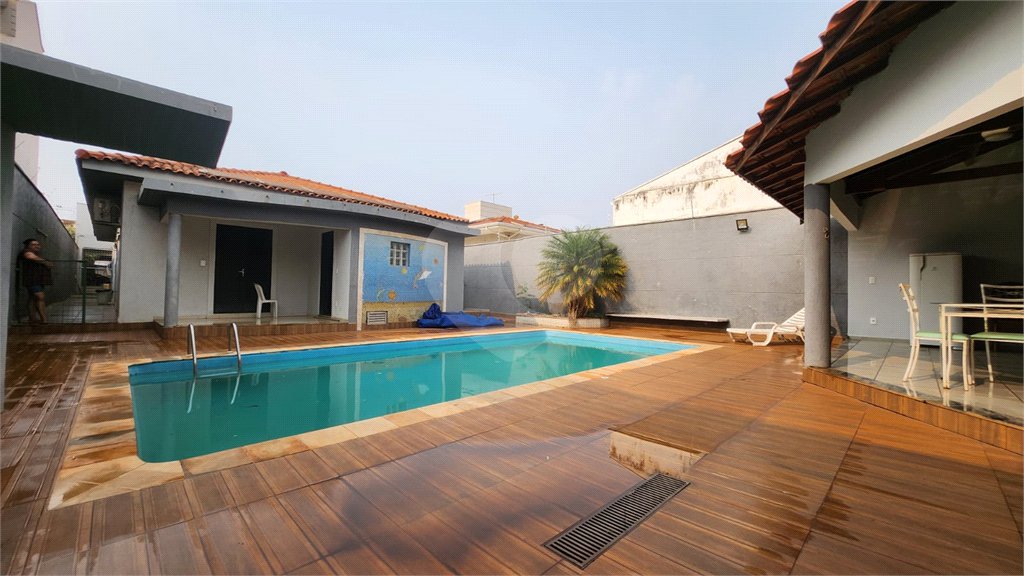 Casa à venda com 3 quartos, sendo 1 suíte, em Vila Harmonia, Araraquara, SP