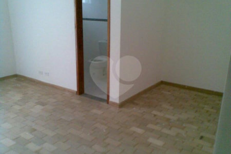 Sobrado à venda com 4 quartos, sendo 2 suítes, em Vila Sônia, São Paulo, SP