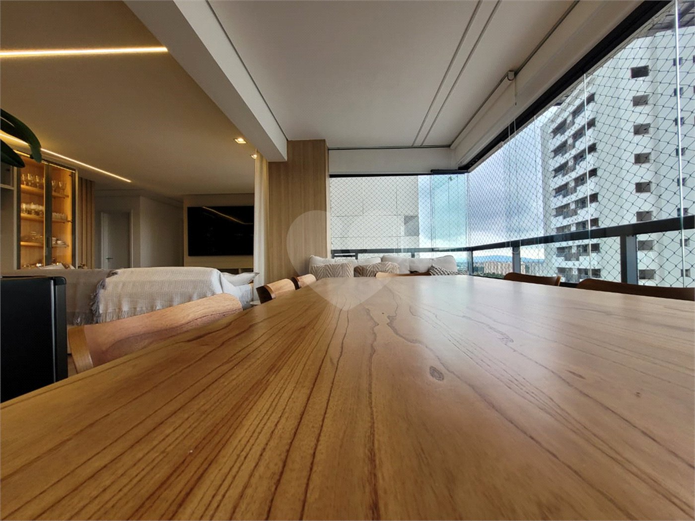 Apartamento à venda com 3 suítes em Parque Campolim, Sorocaba, SP