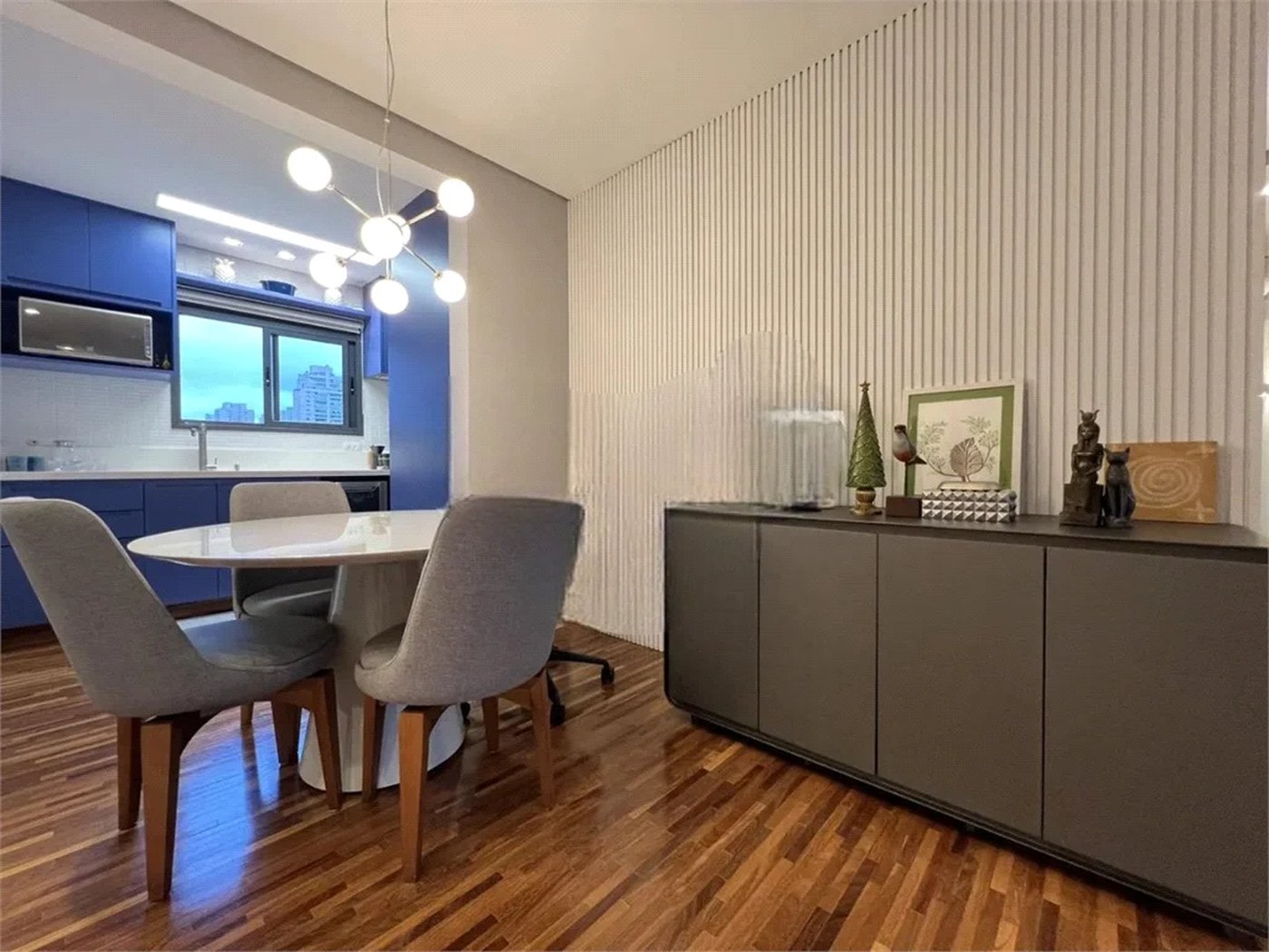 Apartamento à venda com 2 suítes em Vila Romana, São Paulo, SP