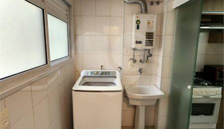 Apartamento à venda com 3 suítes em Vila Suzana, São Paulo, SP