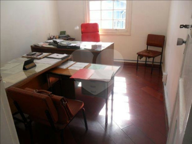 Casa à venda com 4 quartos no condomínio Largo Padre Péricles,48, São Paulo - SP