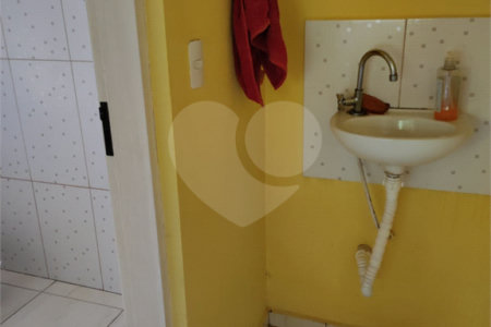 Chácara à venda com 3 quartos, sendo 2 suítes,  em Parque Varanguera, São Roque, SP