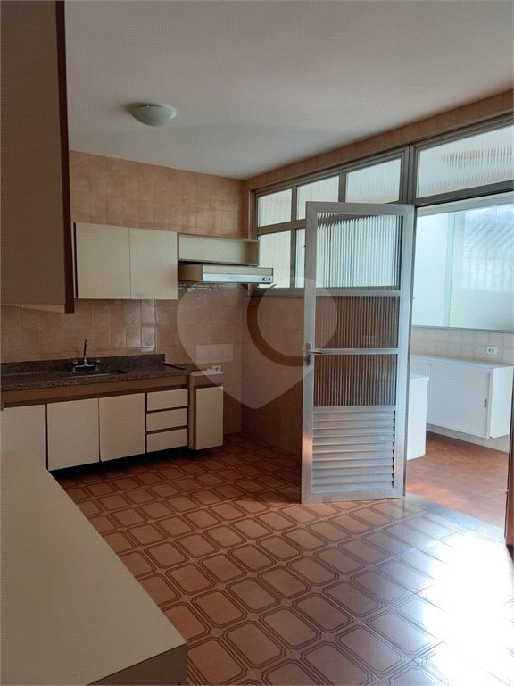 Sobrado à venda com 5 quartos, sendo 2 suítes,  em Tremembé, São Paulo, SP