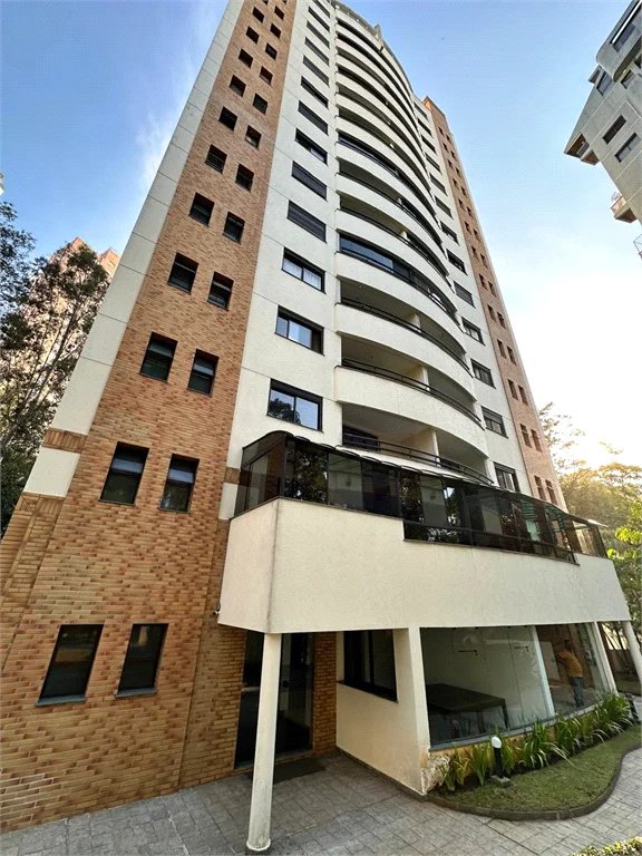 Apartamento à venda com 2 suítes em Vila Andrade, São Paulo, SP