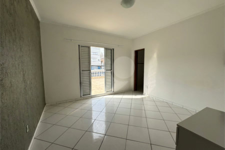 Casa à venda com 3 quartos, sendo 1 suíte,  em Vila Leonor, Guarulhos, SP