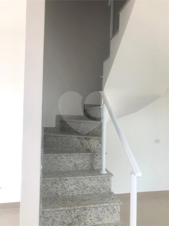 Casa à venda com 3 quartos, sendo 1 suíte, no condomínio Cond Batinga, São Paulo - SP