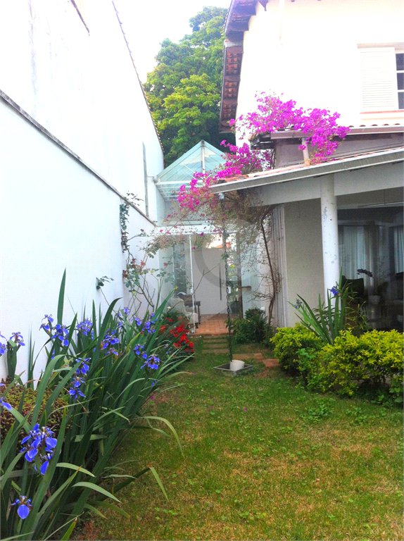 Sobrado à venda com 3 quartos, sendo 1 suíte, em Jardim São Paulo(zona Norte), São Paulo, SP