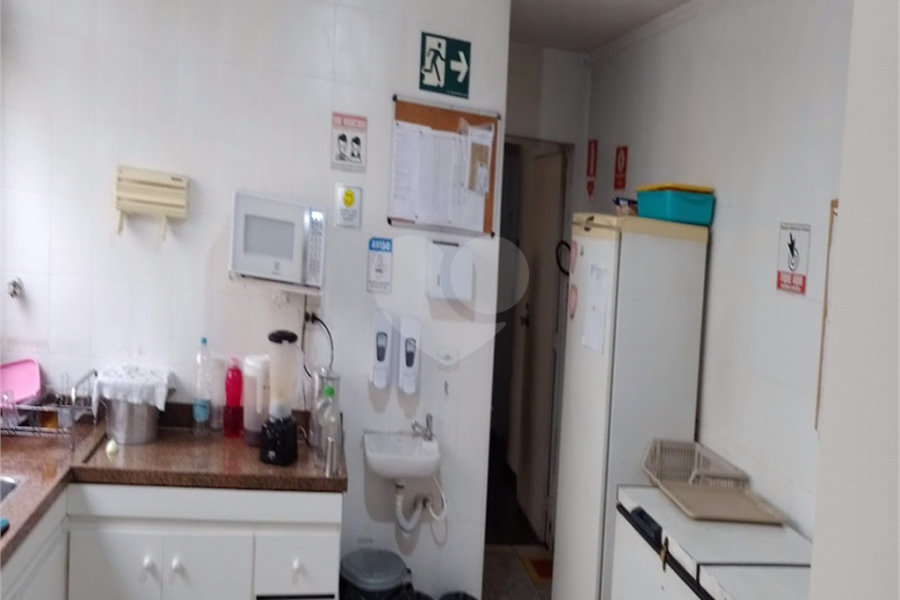 Sobrado à venda com 18 suítes em Vila Medeiros, São Paulo, SP