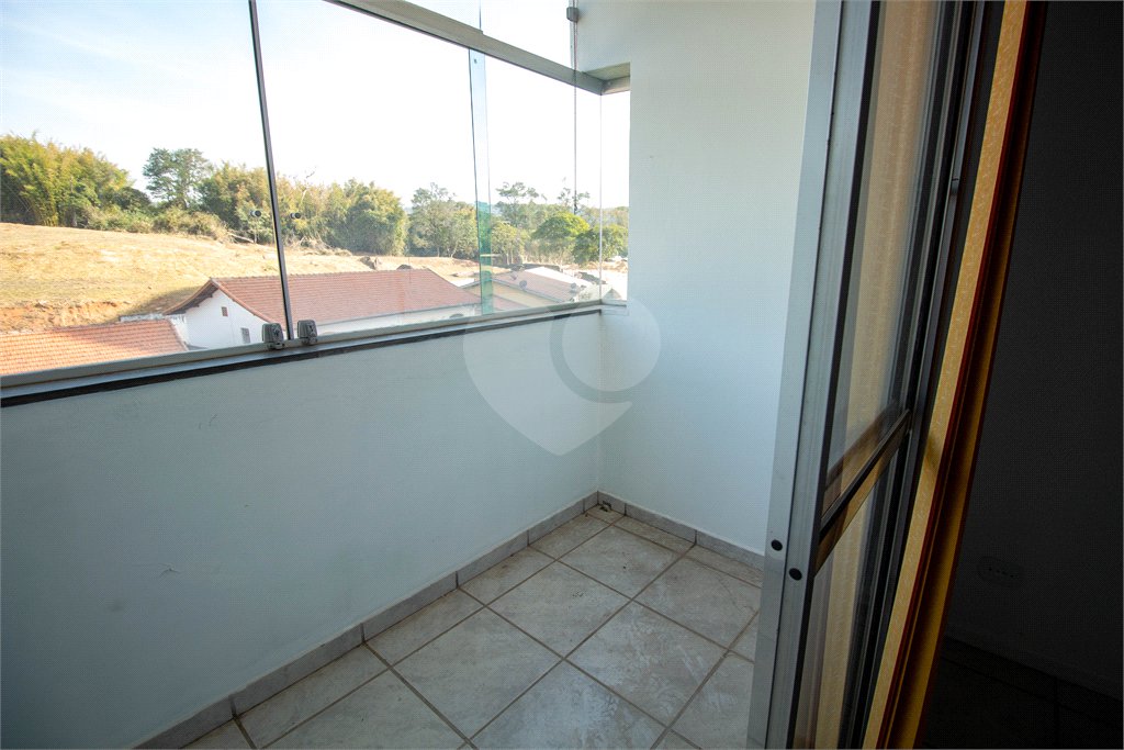 Apartamento à venda com 3 quartos, sendo 1 suíte, no Centro, São Roque, SP