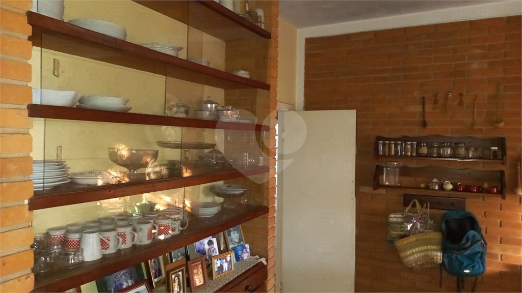 Casa à venda ou para alugar com 4 quartos, sendo 1 suíte, no Centro, Vinhedo, SP