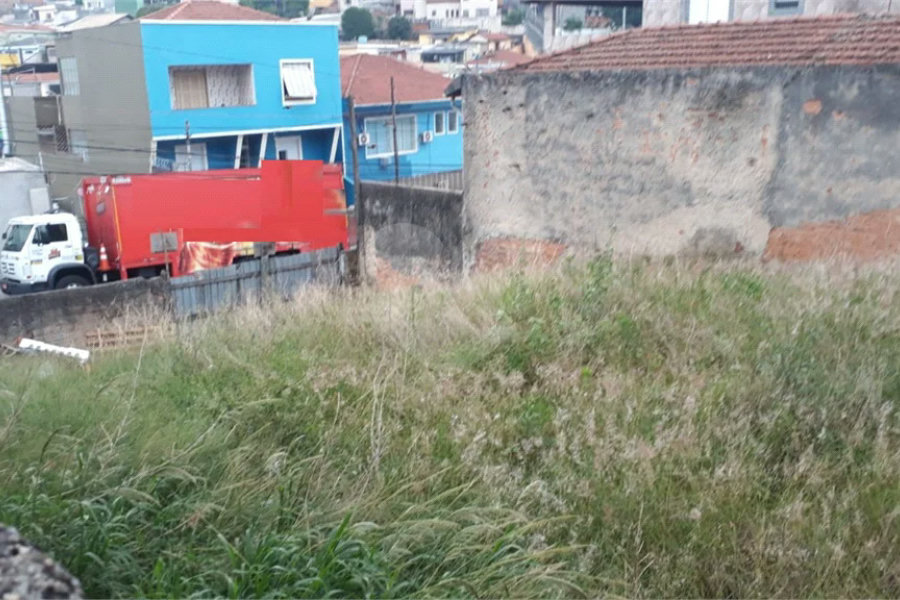 Terreno limpo Pronto para Construir com 271 metros em Ótimo Local Atenção Construtores!!!