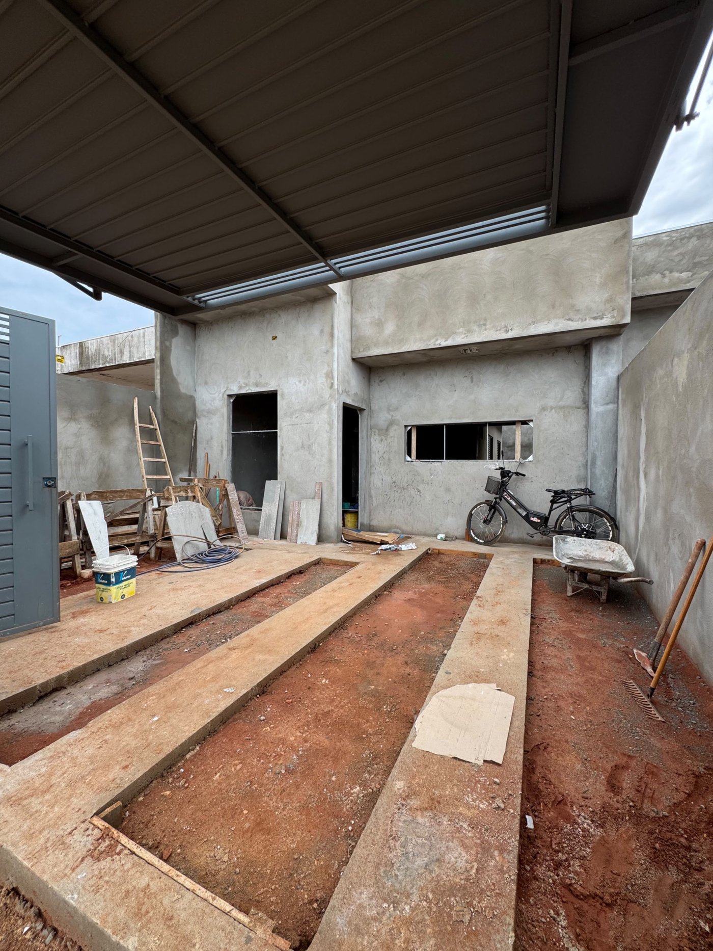 Casa à venda com 3 quartos, sendo 1 suíte,  em Jardim Alvorada, Três Lagoas, MS