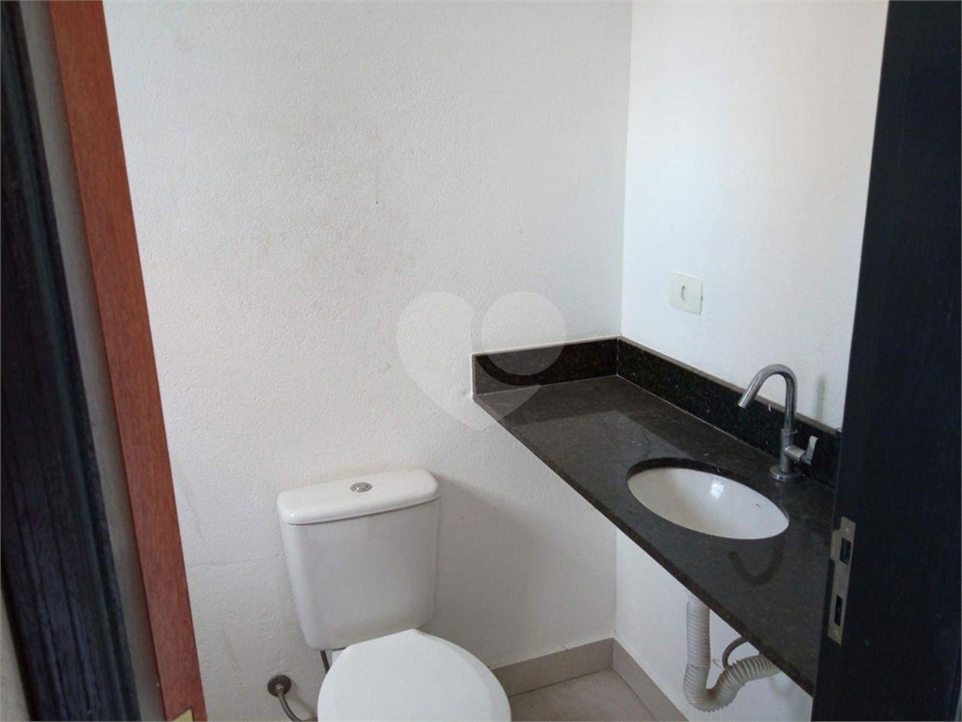 Imóvel para investidor com 08 Studios. Venha conhecer e fazer uma Proposta.