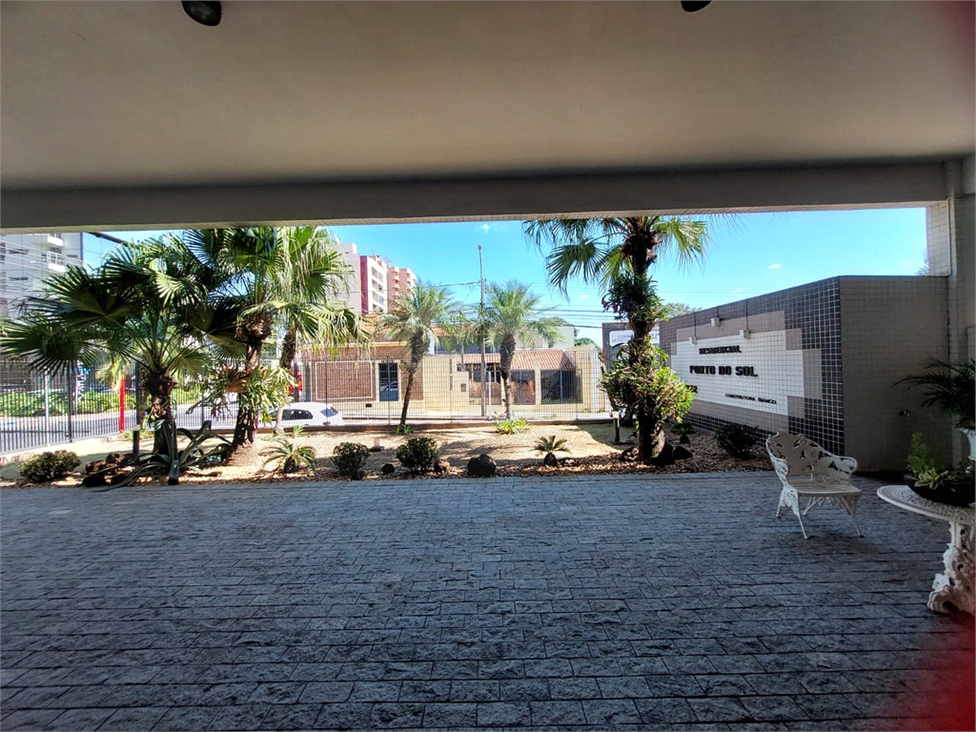 Apto com 130m² em frente ao SCC
