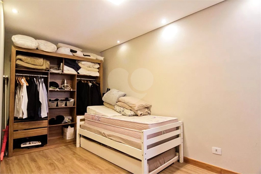 Sobrado à venda com 2 quartos, sendo 1 suíte, em Vila dos Remédios, São Paulo, SP