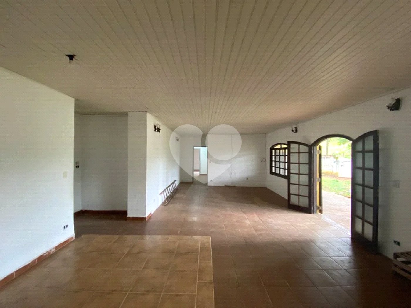 Casa à venda com 6 quartos, sendo 5 suítes,  em Santa Claudina, Vinhedo, SP