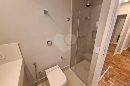 Apartamento à venda com 3 quartos, sendo 1 suíte, em Itaim Bibi, São Paulo, SP