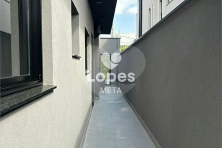 Casa à venda com 3 quartos, sendo 1 suíte,  no condomínio Terras do Vale, Caçapava - SP