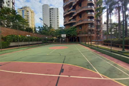 Apartamento à venda com 4 quartos, sendo 3 suítes,  em Vila Andrade, São Paulo, SP