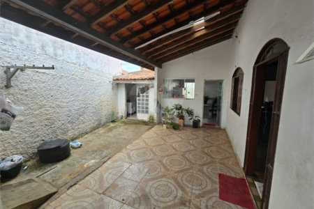 Casa à venda com 3 quartos, sendo 1 suíte, em Vila Maciel, Itapetininga, SP