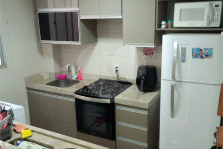 Apartamento no Condomínio Mont Everest.