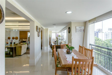 Apartamento à venda com 4 suítes em Vila Suzana, São Paulo, SP